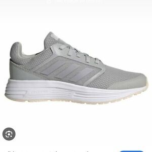 Adidas Women's Galaxy 5 Running Sneaker size 8